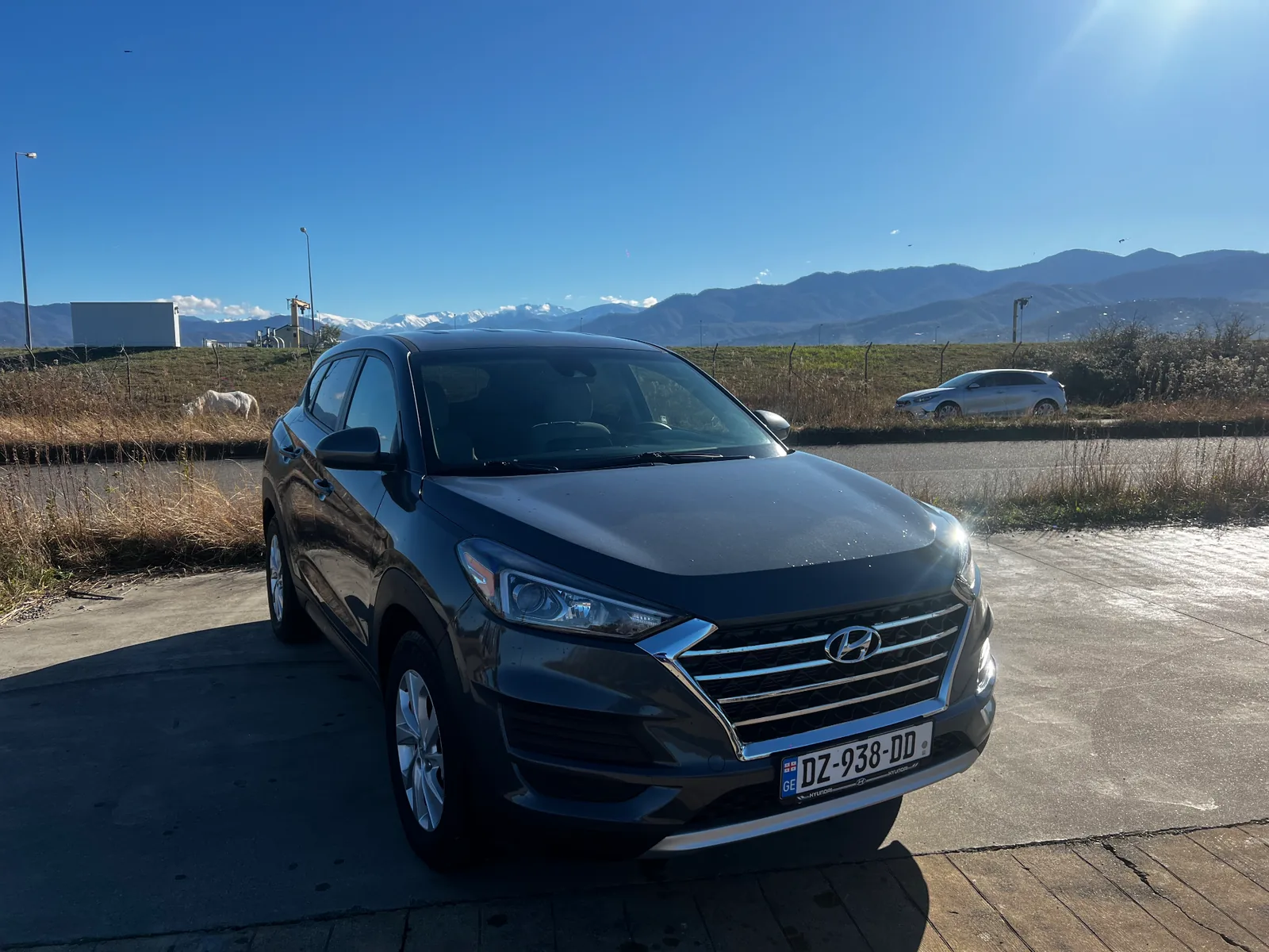 Hyundai Tucson 2017 — Gürcistan'da araç kiralama, Cartome