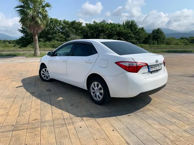 Toyota Corolla 2016 — 4