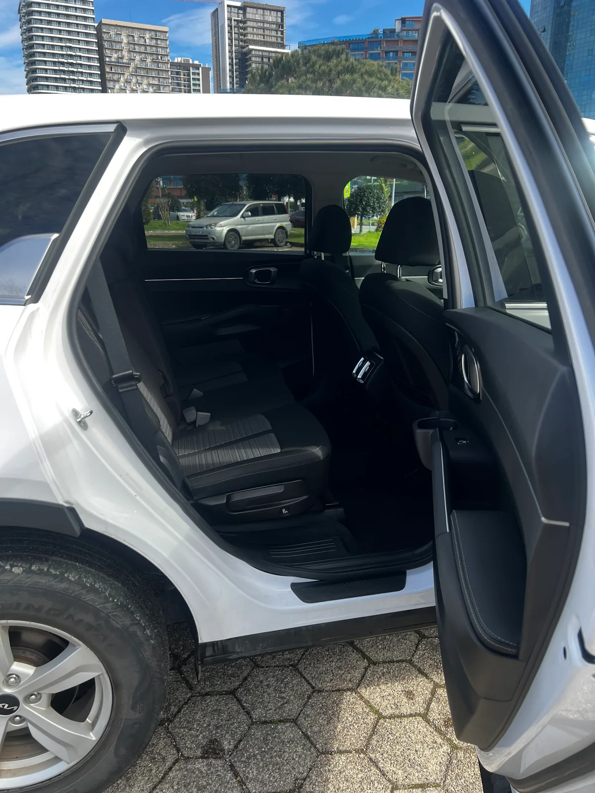 Kia Sorento 2022 — تأجير سيارات في جورجيا، Cartome