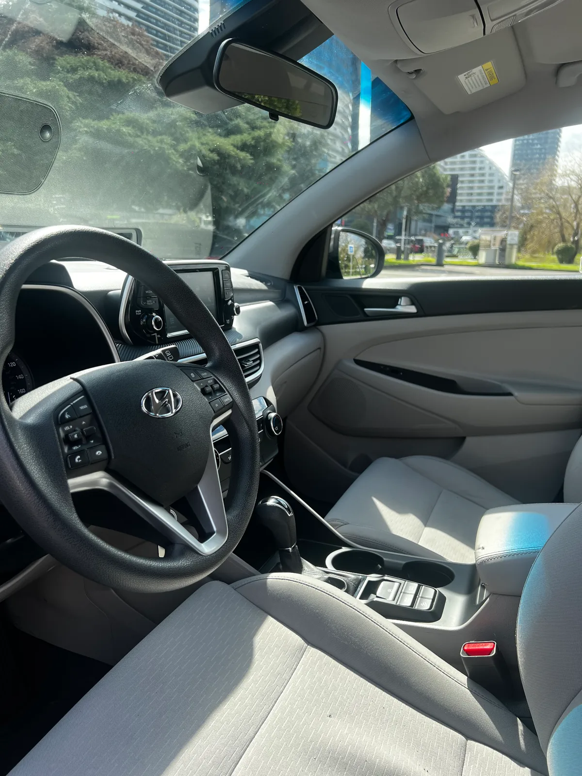 Hyundai Tucson 2018 — Gürcistan'da araç kiralama, Cartome