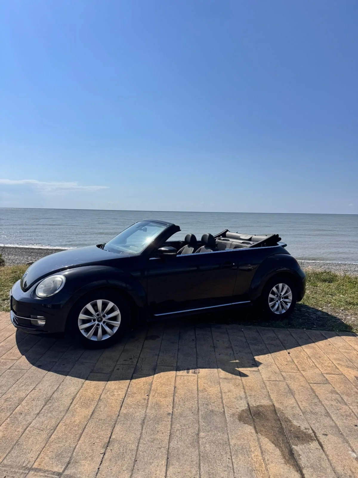 Volkswagen Beetle Cabrio 2017 — השכרת רכב בגאורגיה, Cartome