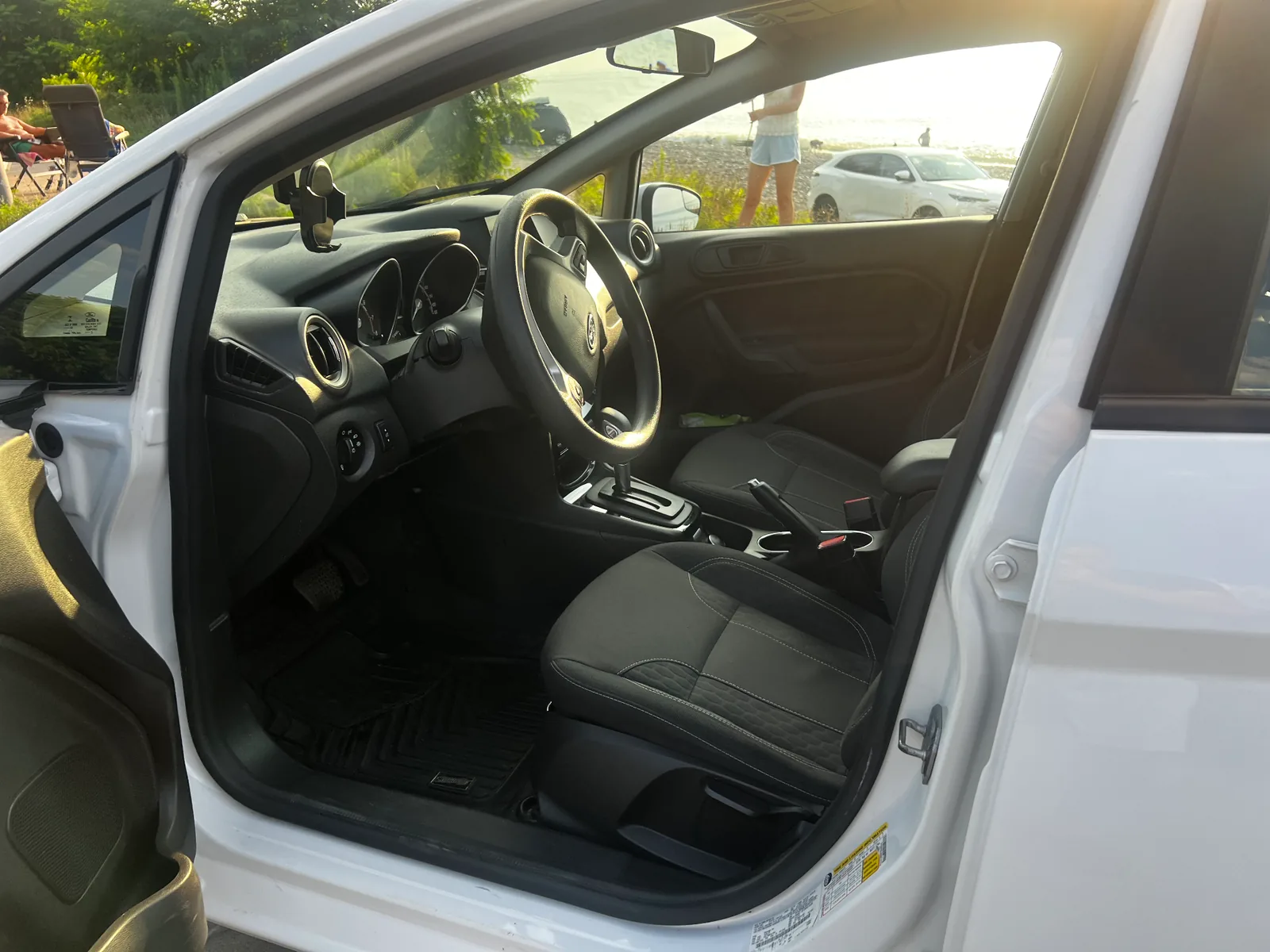 Ford Fiesta 2019 — Gürcistan'da araç kiralama, Cartome