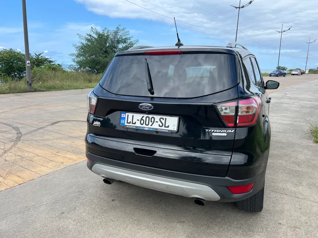 Ford Escape 2018 — 5